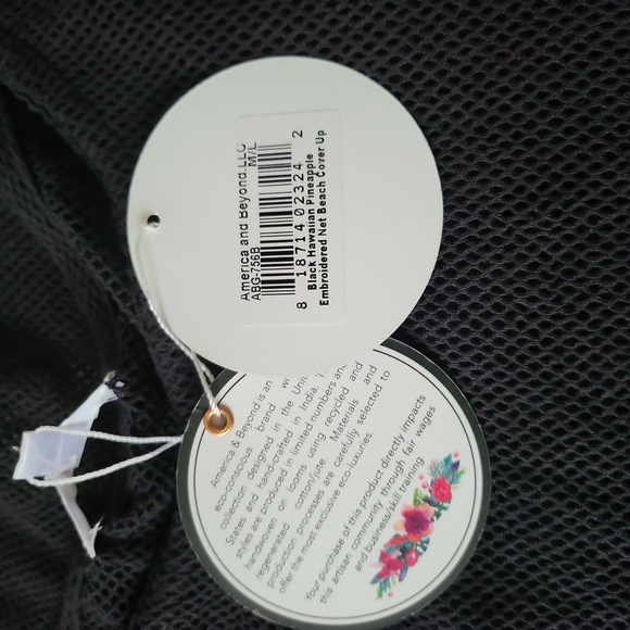 Nwt America and Beyond Hawaii Pineapple Embroidered Net Beach Cover Up sz-M/L - Picture 5 of 6